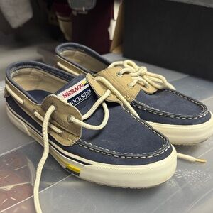Sebago boat shoes Navy and Tan Deck Shoes